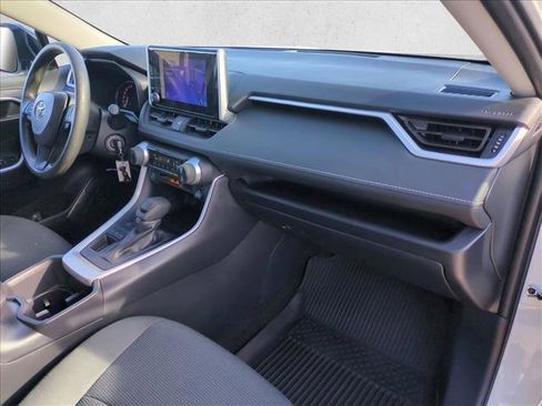 Certified 2025 Toyota RAV4 LE image 21