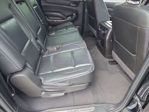 Used 2020 GMC Yukon XL SLT w/ Open Road Package RWD image 21