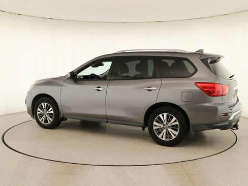 Used 2020 Nissan Pathfinder S FWD image 3