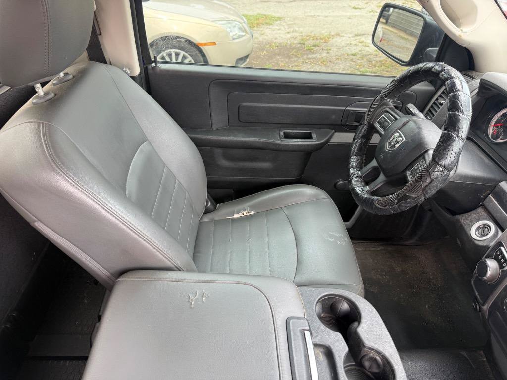 Used 2017 RAM 1500 Tradesman RWD image 4