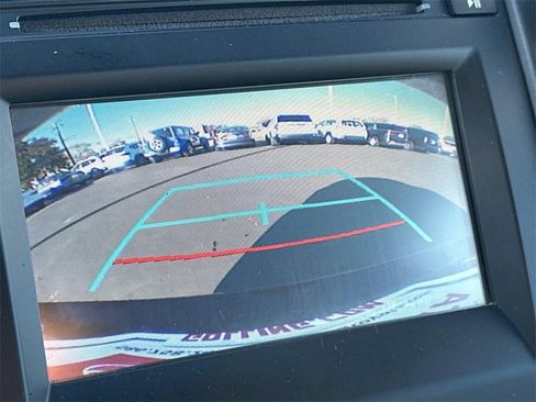 Used 2017 Toyota Camry LE image 27