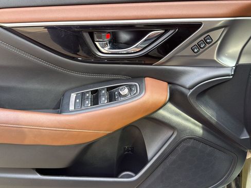 Used 2021 Subaru Outback Touring w/ Popular Package #2 image 13