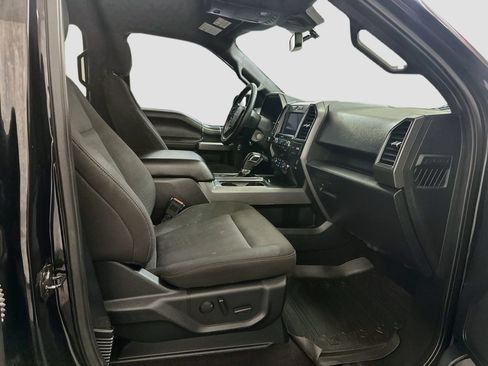 Used 2019 Ford F150 XLT w/ Equipment Group 302A Luxury AWD/4WD image 32