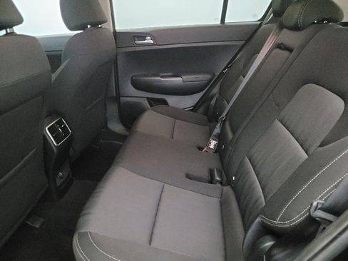 Used 2020 Kia Sportage LX image 18