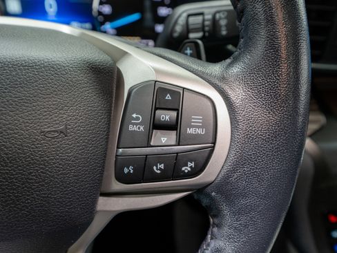 Used 2020 Ford Explorer Limited image 28