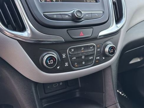 Used 2019 Chevrolet Equinox LT image 30