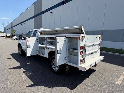 Used 2013 Ford F250 XL w/ PWR Equipment Group AWD/4WD image 24