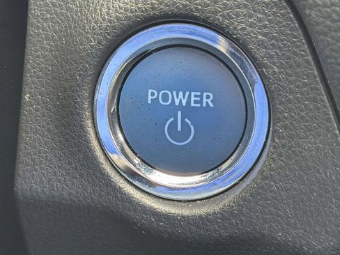 Certified 2022 Toyota RAV4 XLE Premium image 21