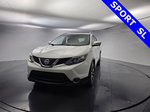 Used 2019 Nissan Rogue Sport SL w/ Premium Package image 6