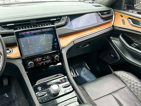 Used 2022 Jeep Grand Cherokee Summit image 25