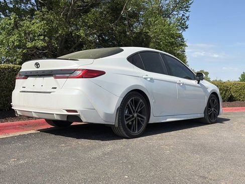 Used 2025 Toyota Camry XSE w/ Premium Plus Package image 3