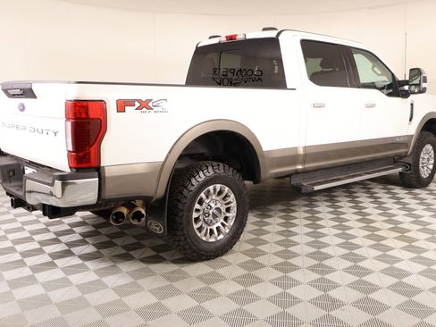Used 2022 Ford F250 Lariat w/ Chrome Package image 21