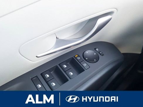 New 2026 Hyundai Tucson SE image 31