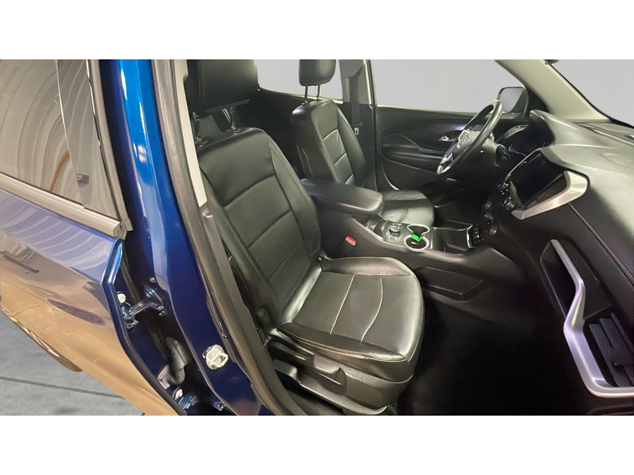 Used 2020 GMC Terrain SLT AWD/4WD image 16