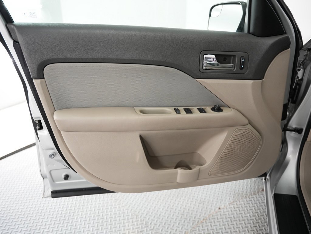 Used 2012 Ford Fusion S FWD image 36
