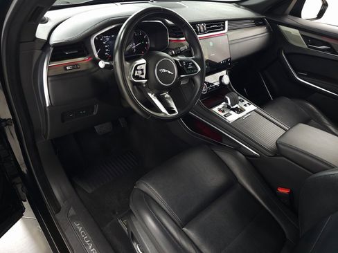 Certified 2022 Jaguar F-PACE S image 16