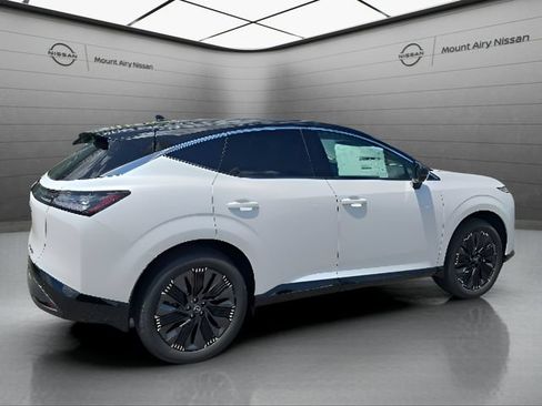 New 2026 Nissan Murano Platinum w/ Cargo Package AWD/4WD image 4