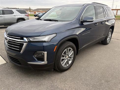 Used 2023 Chevrolet Traverse LT w/ LPO, Floor Liner Package AWD/4WD image 2
