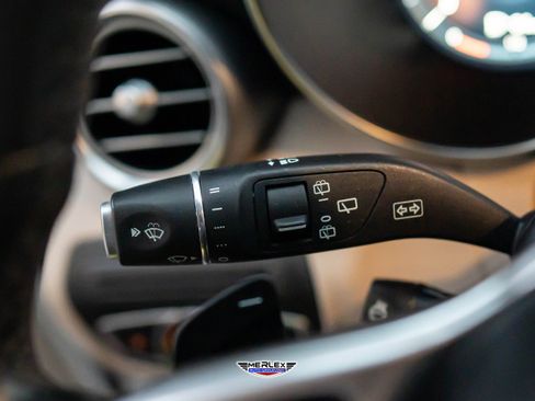 Used 2021 Mercedes-Benz GLC 300 4MATIC image 29