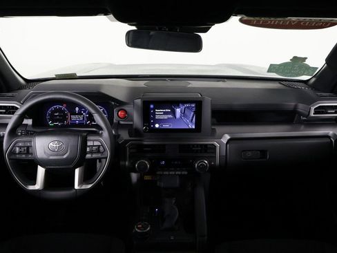 Used 2025 Toyota 4Runner TRD Off-Road image 8