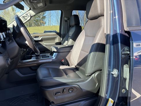 Used 2022 Chevrolet Silverado 1500 LT Trail Boss w/ Convenience Package II image 26