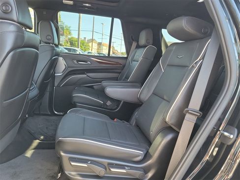 Certified 2023 Cadillac Escalade Premium Luxury w/ Performance Package image 25