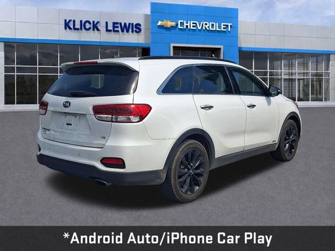 Used 2019 Kia Sorento AWD V6 image 8