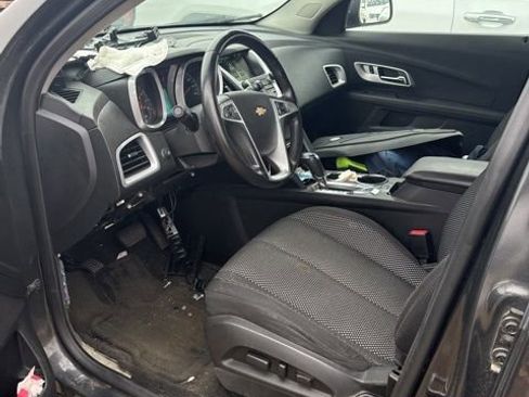 Used 2017 Chevrolet Equinox LT w/ Convenience Package image 2