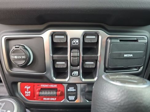New 2026 Jeep Gladiator Rubicon AWD/4WD image 16
