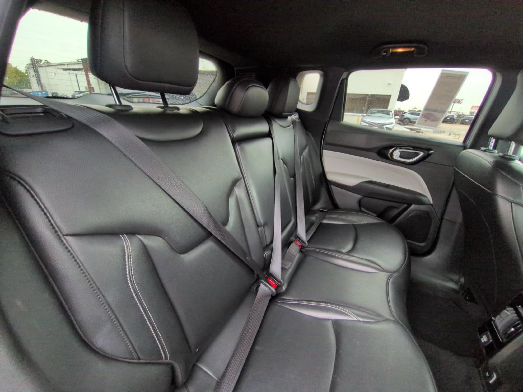 Used 2025 Jeep Compass Limited AWD/4WD image 29