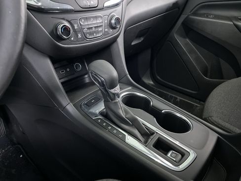 Used 2022 Chevrolet Equinox LT image 17