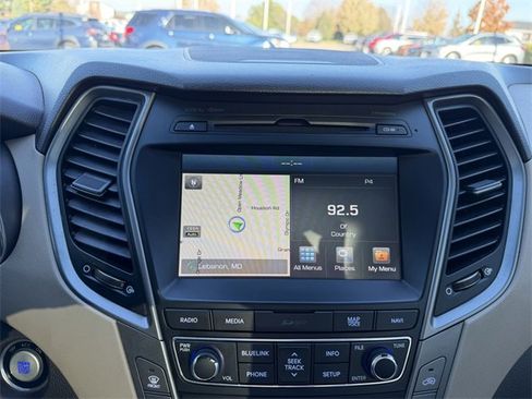 Used 2017 Hyundai Santa Fe Sport image 19