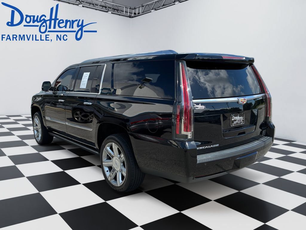 Used 2020 Cadillac Escalade ESV Premium Luxury AWD/4WD image 3