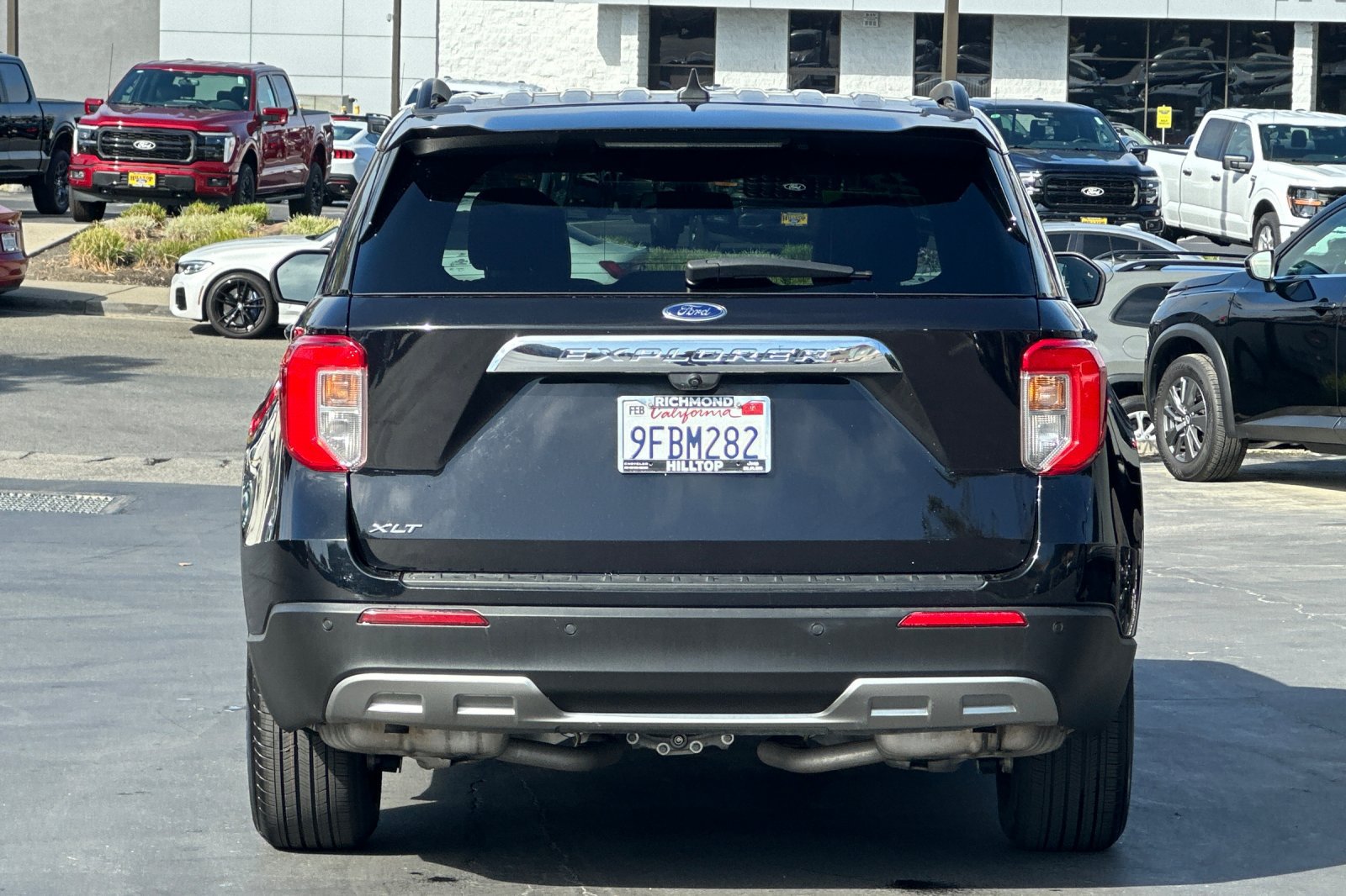 Used 2022 Ford Explorer XLT w/ Equipment Group 202A RWD image 5