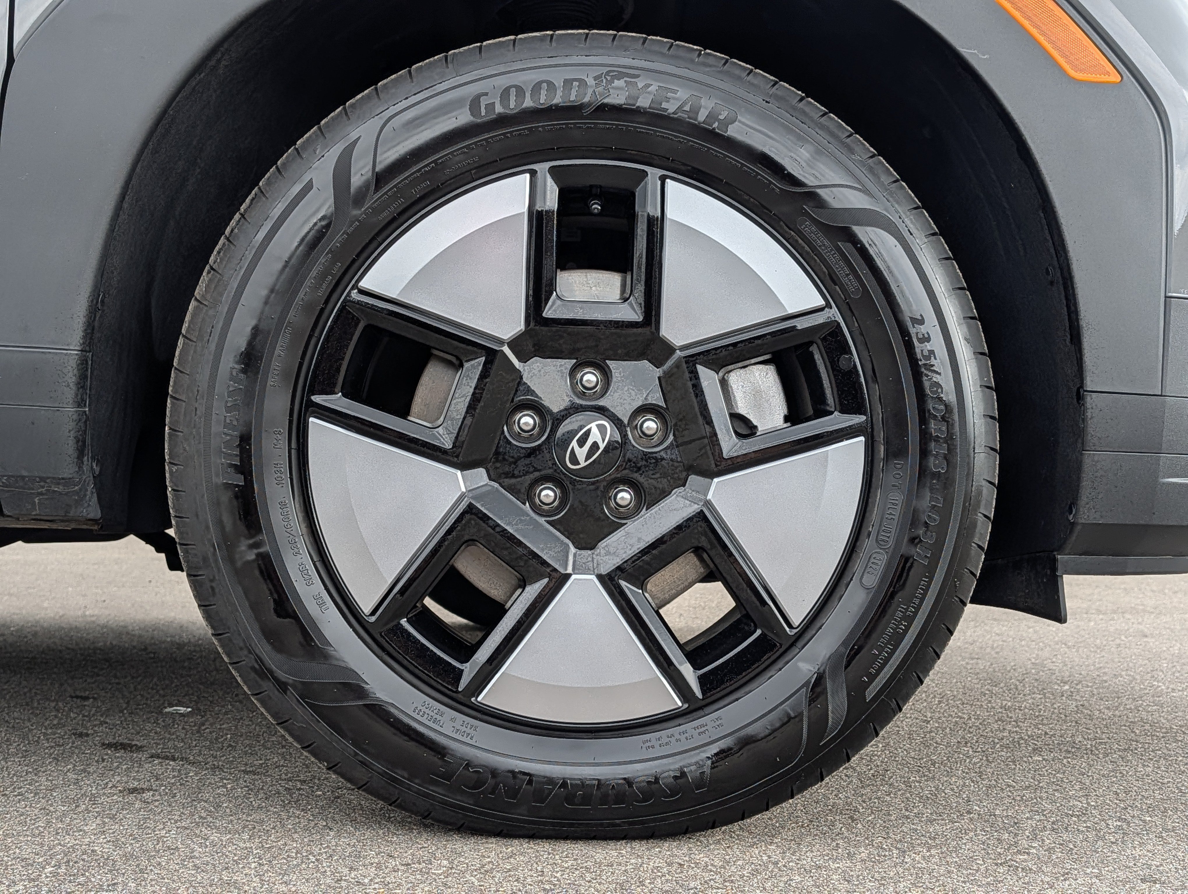Certified 2026 Hyundai Santa Fe SE AWD/4WD image 11