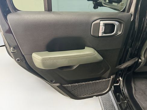 Used 2024 Jeep Wrangler High Altitude image 27