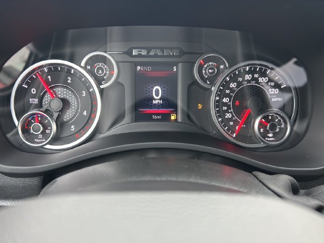 New 2026 RAM 2500 Tradesman AWD/4WD image 11