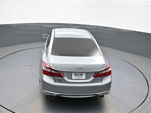 Used 2017 Honda Accord EX-L image 38