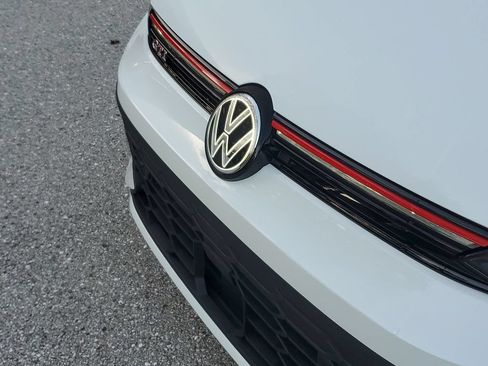 New 2026 Volkswagen GTI SE FWD image 11