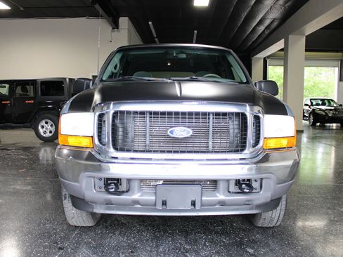 Used 2000 Ford Excursion XLT AWD/4WD image 8
