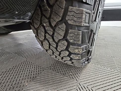 New 2026 GMC Terrain AT4 w/ Convenience Package III image 47