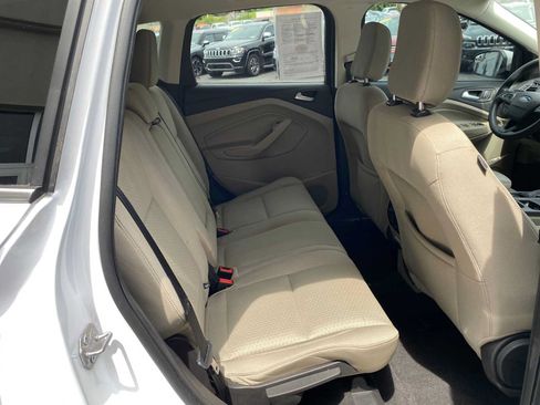 Used 2019 Ford Escape SE AWD/4WD image 30