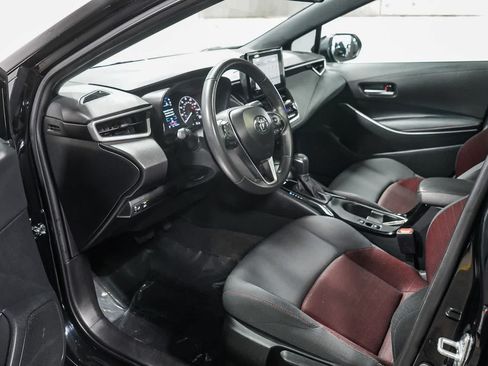 Used 2024 Toyota Corolla SE w/ SE Premium Package FWD image 18