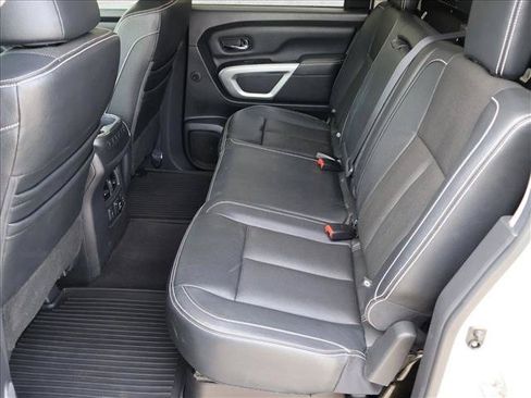 Used 2018 Nissan Titan S AWD/4WD image 26