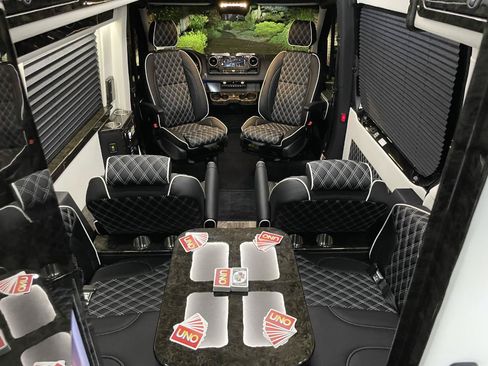 Used 2022 Mercedes-Benz Sprinter 2500 image 25