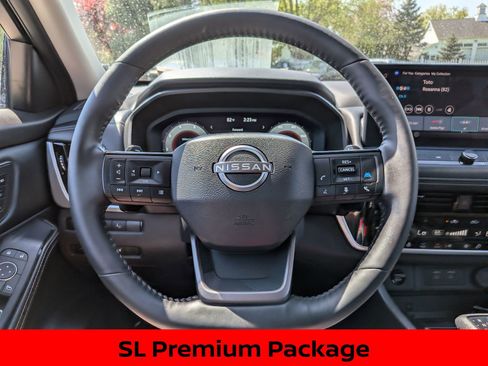 Certified 2025 Nissan Rogue SL w/ Tech Package AWD/4WD image 15