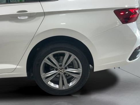 Certified 2023 Volkswagen Jetta SE w/ Panoramic Sunroof Package FWD image 36