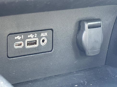 Used 2024 Nissan Altima 2.5 SV image 15