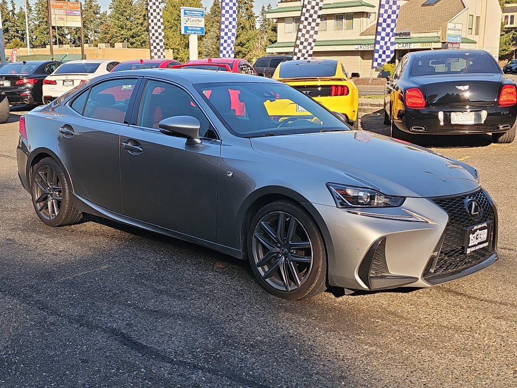 Used 2018 Lexus IS 300 AWD image 4