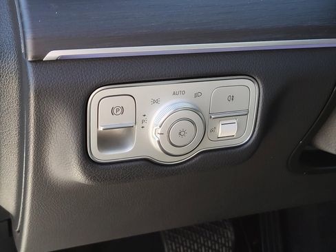 Used 2023 Mercedes-Benz GLE 350 image 19